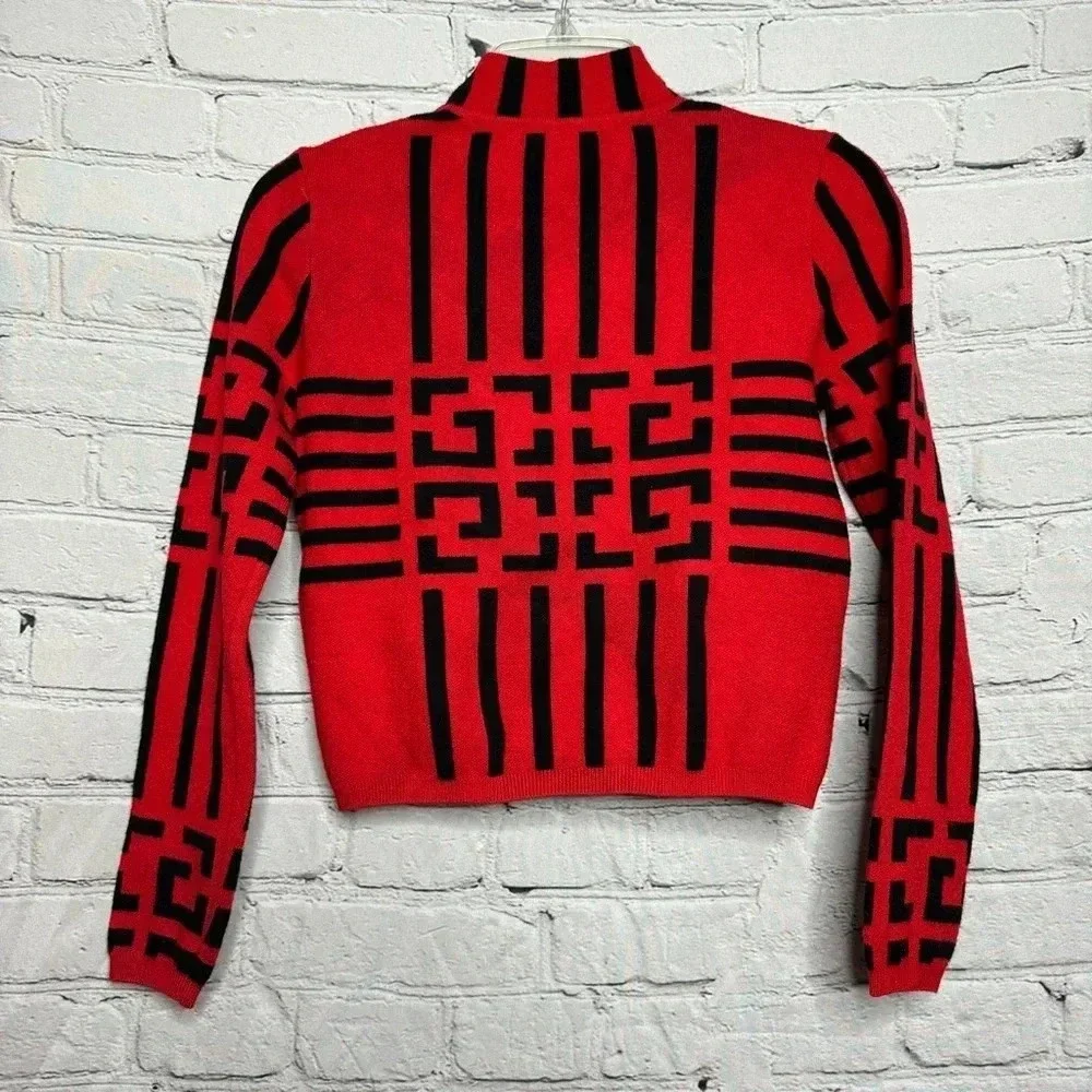 Vinizbena Women’s Red/Black Cropped Sweater size Medium